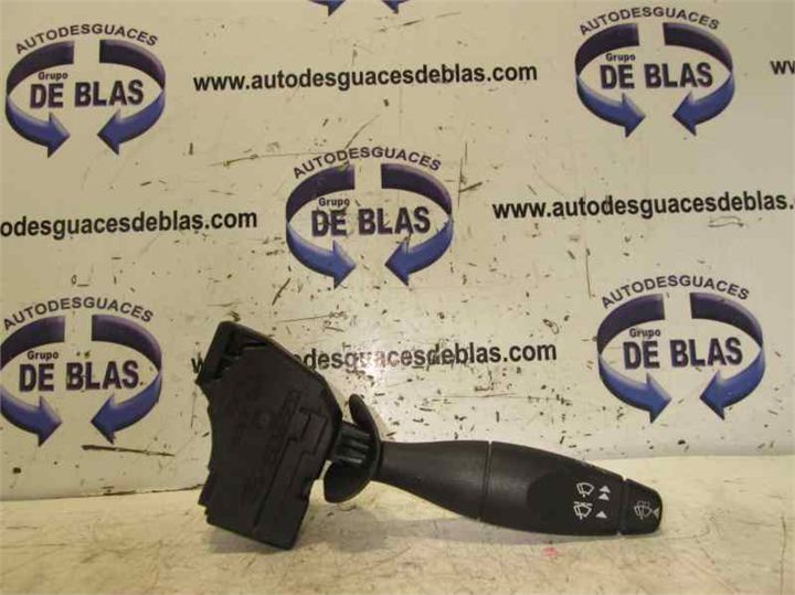 Fiesta Berlina DX2000- Mando Limpiaparabrisas Fiesta Berlina DX2000- Mando Limpiaparabrisas