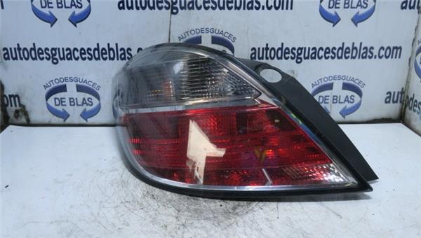 ASTRA GTC Piloto Trasero Izquierdo