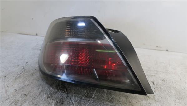 Astra H GTC 2004- Piloto Trasero Izquierdo Astra H GTC 2004- Piloto Trasero Izquierdo