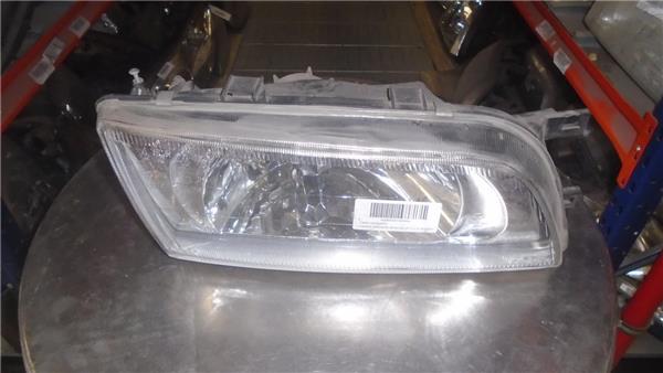 PRIMERA BERLINA P11 Faro Delantero Derecho