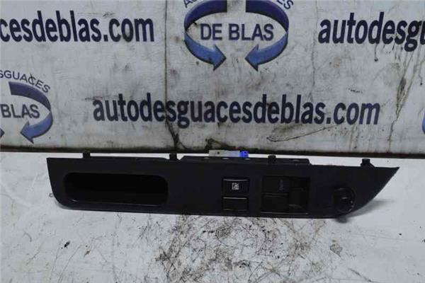 SWIFT BERLINA MZ MANDO ELEVALUNAS DELANTERO IZQUIERDO