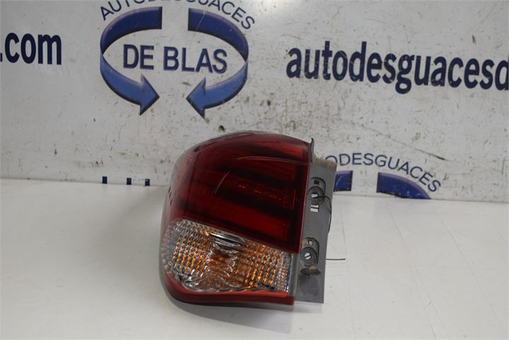 I40 Piloto Trasero Izquierdo