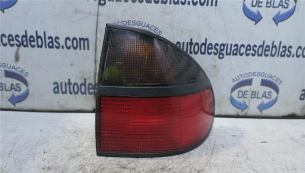 LAGUNA B56 Piloto Trasero Derecho