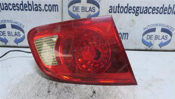 SIN DEFINIR Piloto Porton Trasero Izquierdo SIN DEFINIR Piloto Porton Trasero Izquierdo