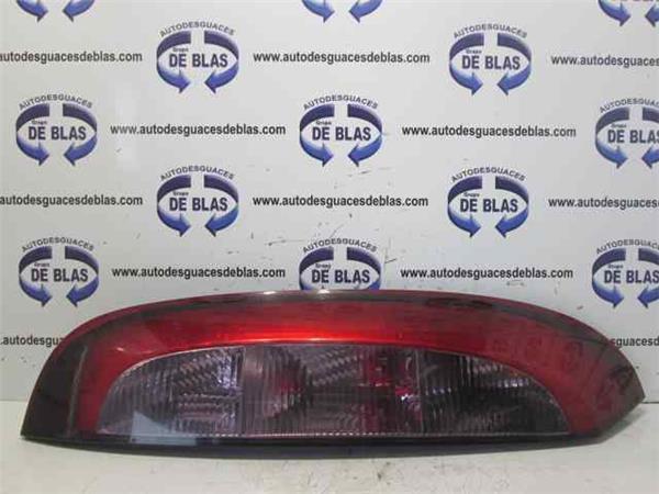 Corsa C 2000- Piloto Trasero Derecho Corsa C 2000- Piloto Trasero Derecho