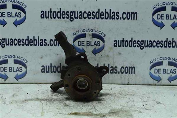 CLIO II FASE II BCB0 Mangueta Delantera Derecha