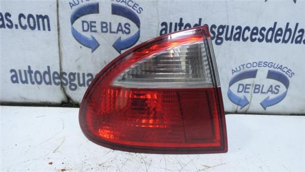 LEON 1M1 Piloto Trasero Izquierdo