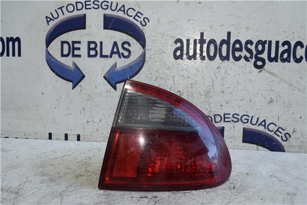 LEON 1M1 Piloto Trasero Derecho