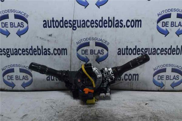 YARIS Mando De Luces