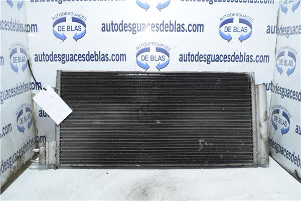CORSA D Condensador