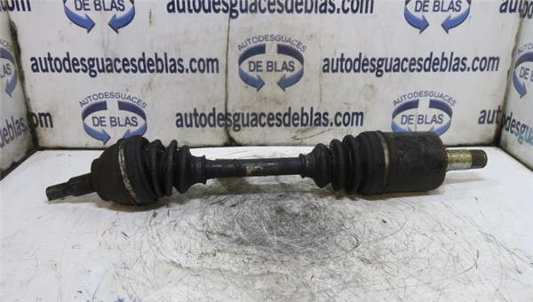 Clase A BM 16906.2004- Transmision Delantera Izquierda Clase A BM 16906.2004- Transmision Delantera Izquierda