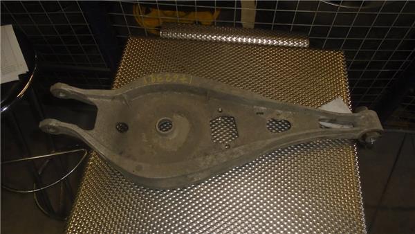 SERIE 3 BERLINA E46 Brazo Inferior Trasero Derecho