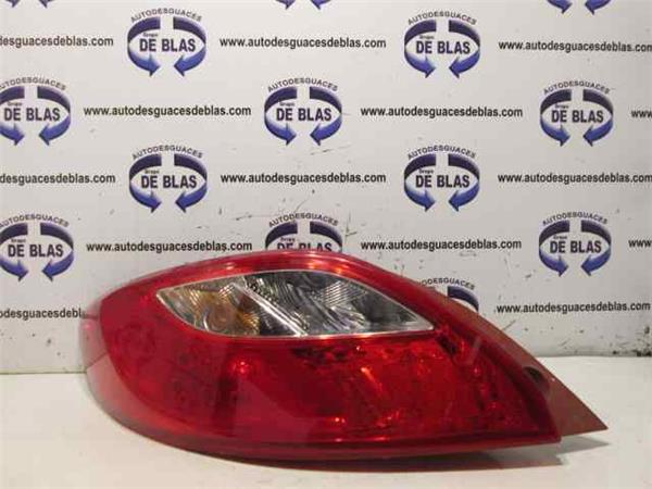 2 Berlina DE2007- Piloto Trasero Izquierdo 2 Berlina DE2007- Piloto Trasero Izquierdo
