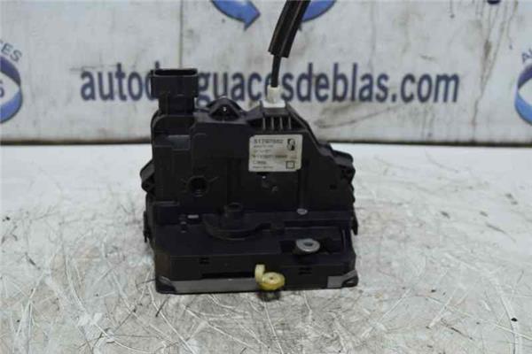 PUNTO EVO 199 Cerradura Puerta Delantera Derecha PUNTO EVO 199 Cerradura Puerta Delantera Derecha