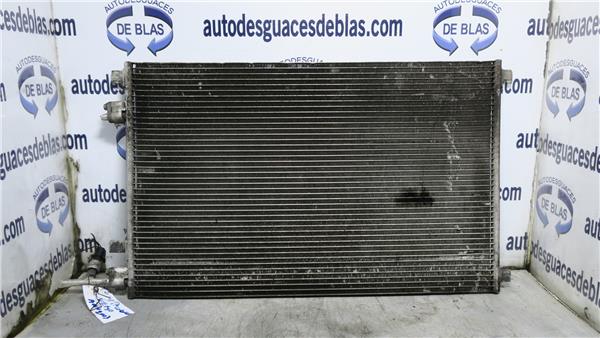 COROLLA VERSO E12 Condensador