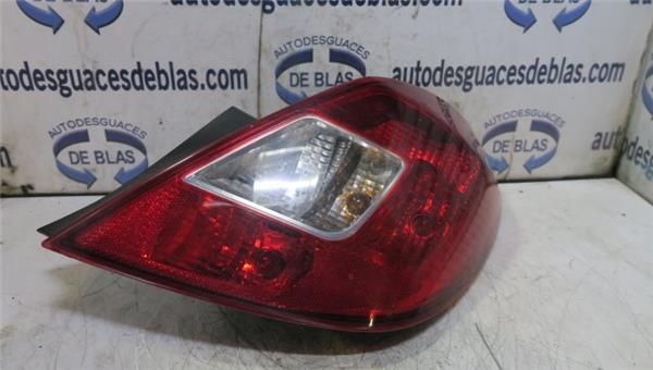 CORSA D Piloto Trasero Derecho CORSA D Piloto Trasero Derecho