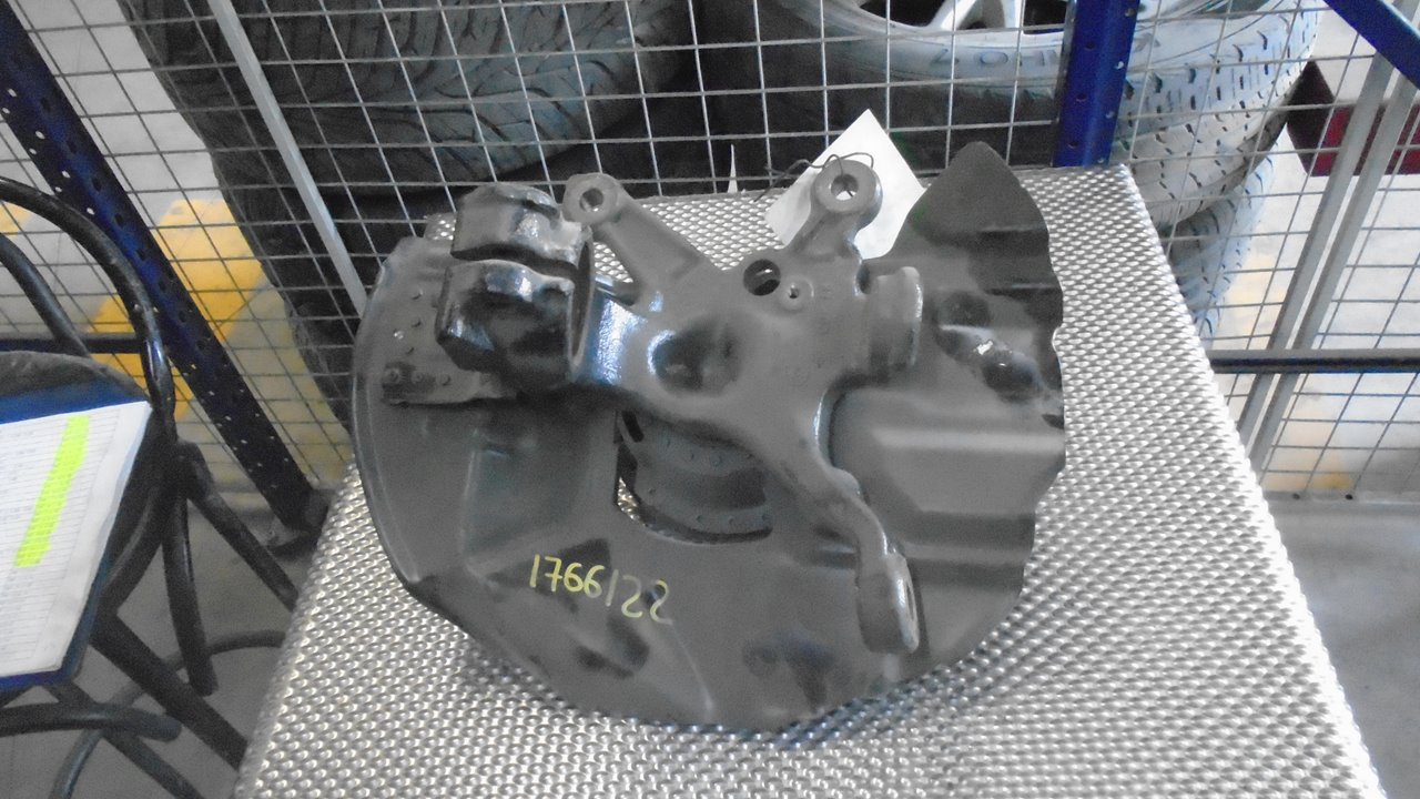 SERIE 3 BERLINA E46 Mangueta Delantera Izquierda SERIE 3 BERLINA E46 Mangueta Delantera Izquierda