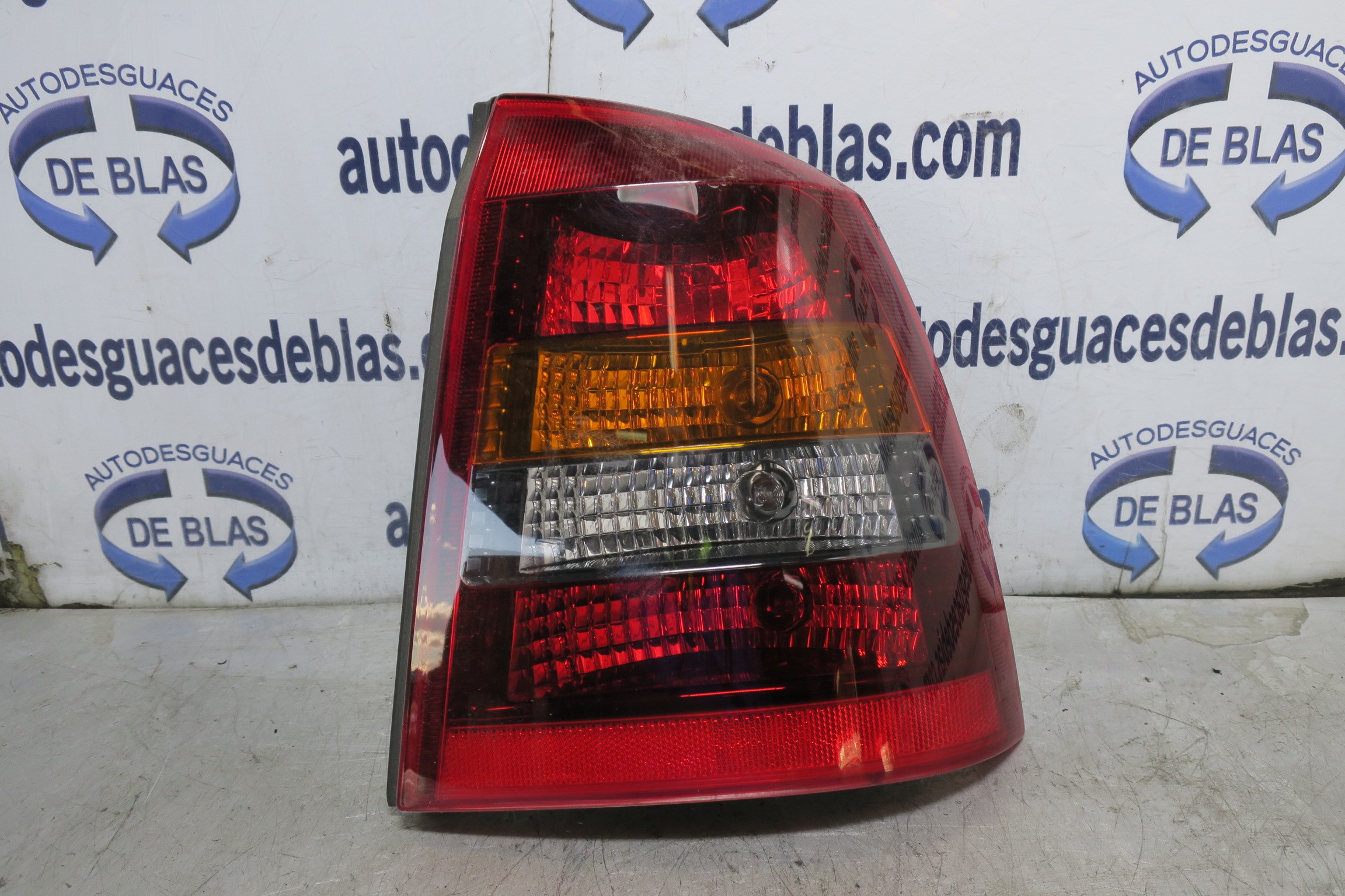 ASTRA G CABRIO Piloto Trasero Derecho