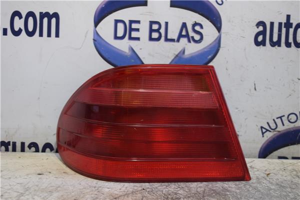 CLASE E W210 BERLINA Piloto Trasero Izquierdo CLASE E W210 BERLINA Piloto Trasero Izquierdo
