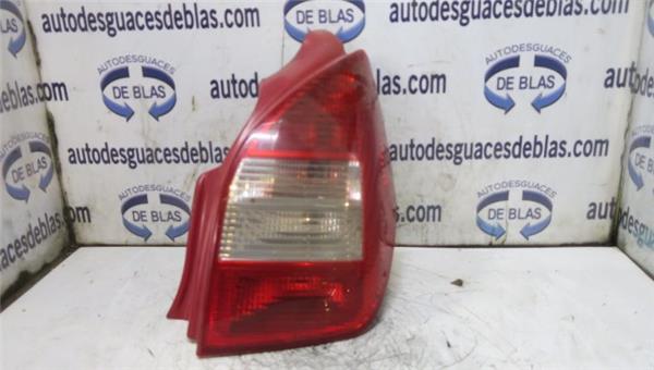 C2 2003- Piloto Trasero Derecho