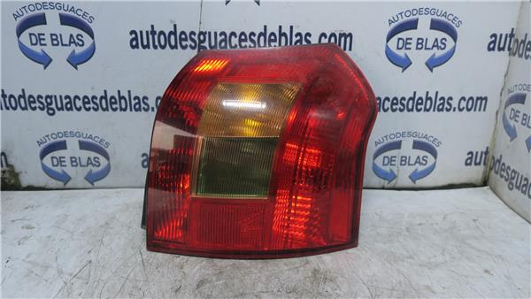 COROLLA E12 Piloto Trasero Derecho