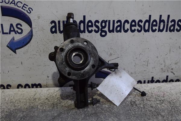 C4 BERLINA Mangueta Delantera Derecha