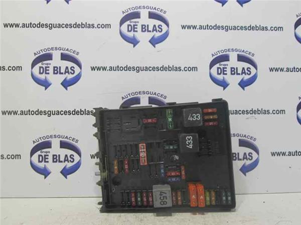 Caddy 2K02.2004-2010 Caja Reles