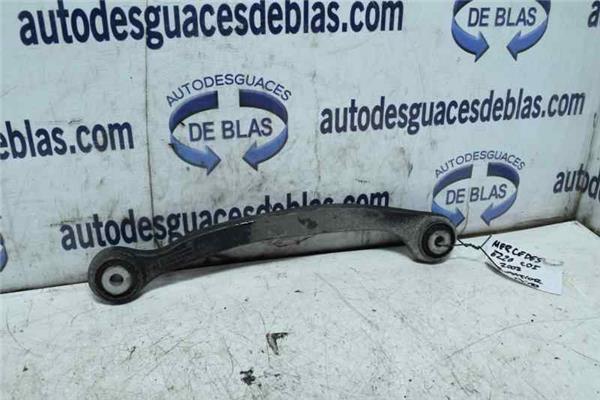 CLASE E W211 BERLINA Brazo Superior Trasero Derecho