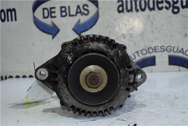 ALMERA TINO V10M Alternador