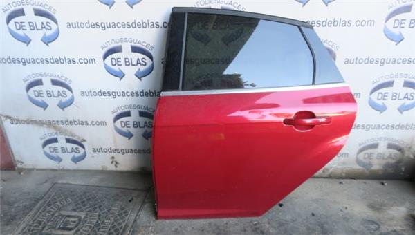 Focus Berlina CB82010- Puerta Trasera Izquierda