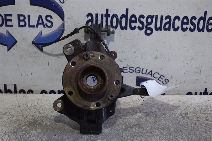 MEGANE III BERLINA 5 P Mangueta Delantera Izquierda MEGANE III BERLINA 5 P Mangueta Delantera Izquierda