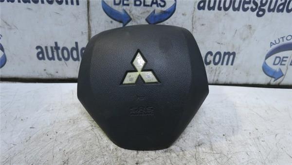 OUTLANDER GF0 Airbag Volante