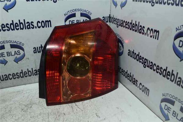 COROLLA E12 Piloto Trasero Derecho