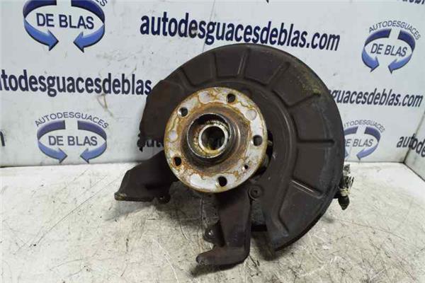 A3 8P Mangueta Delantera Izquierda A3 8P Mangueta Delantera Izquierda
