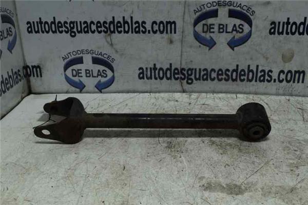 CX-5 Brazo Inferior Trasero Derecho