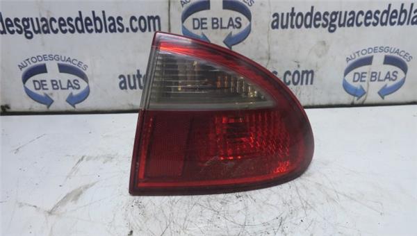 LEON 1M1 Piloto Trasero Derecho