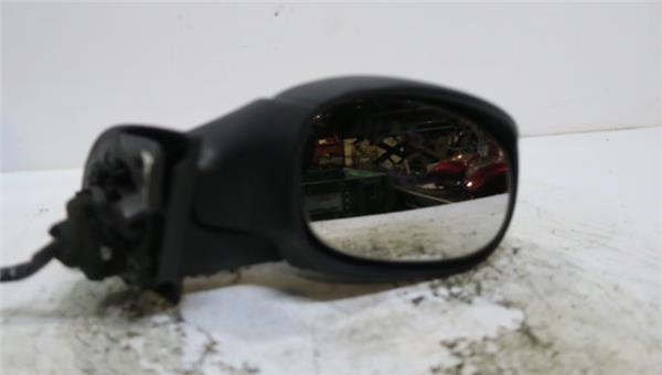 C3 2002- Retrovisor Derecho