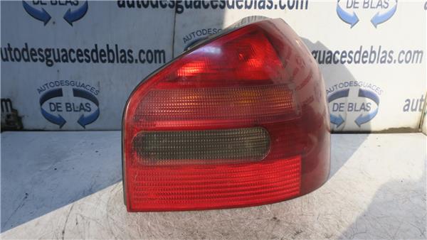 A3 8L Piloto Trasero Derecho