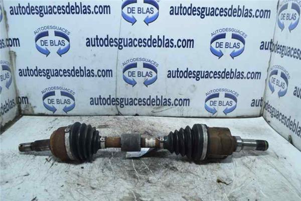 PT CRUISER PT Transmision Delantera Izquierda