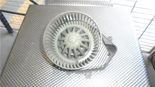 Passat Berlina 3B21996- Motor Calefaccion