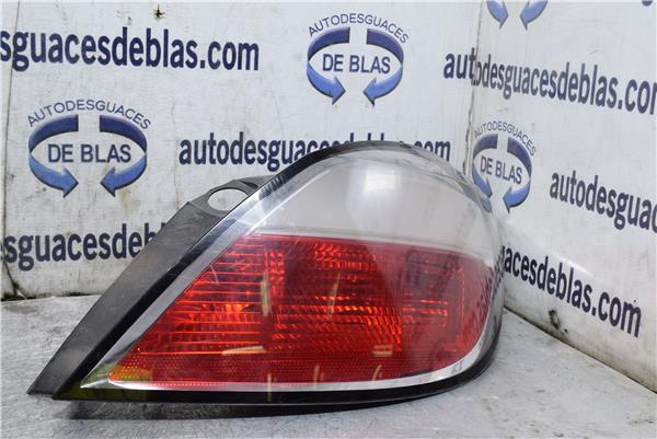 ASTRA H BERLINA Piloto Trasero Derecho