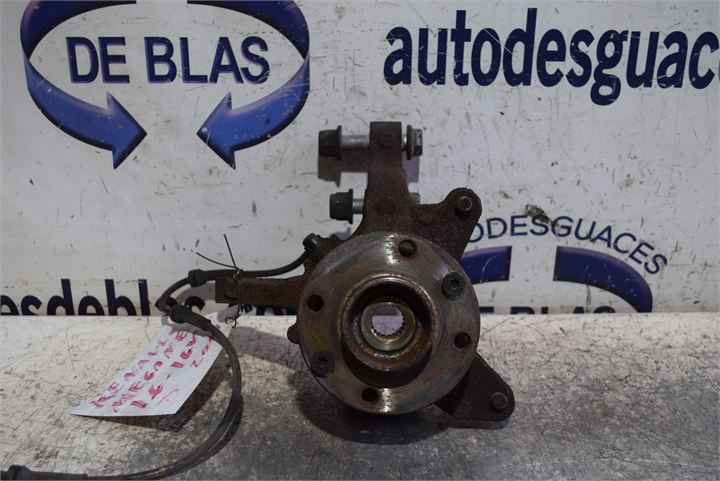 MEGANE II BERLINA 5P Mangueta Delantera Derecha MEGANE II BERLINA 5P Mangueta Delantera Derecha