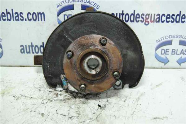 COLT BERLINA 5 Z30A Mangueta Delantera Izquierda
