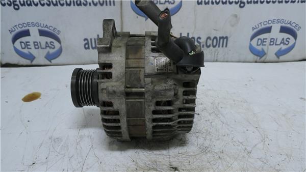 PRIMERA BERLINA P12 Alternador