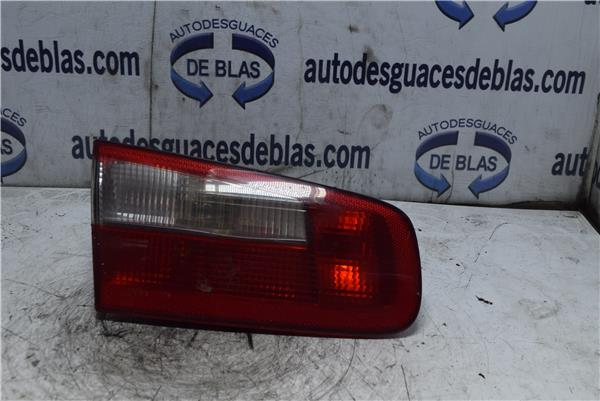 SIN DEFINIR Piloto Porton Trasero Izquierdo SIN DEFINIR Piloto Porton Trasero Izquierdo
