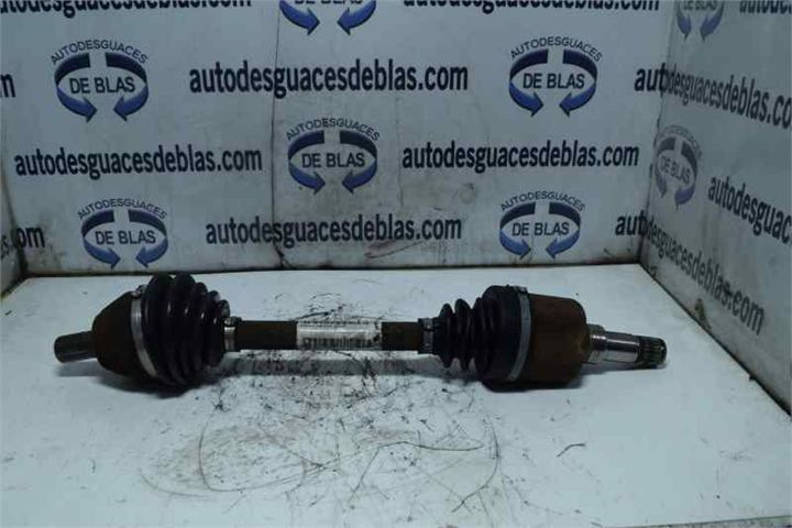 C30 Transmision Delantera Izquierda C30 Transmision Delantera Izquierda