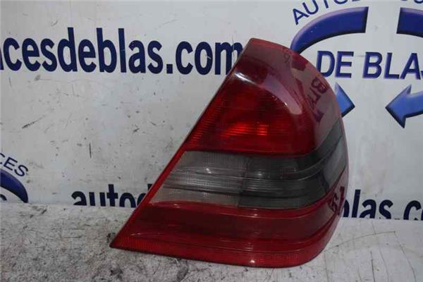 CLASE E W124 BERLINA Piloto Trasero Derecho CLASE E W124 BERLINA Piloto Trasero Derecho