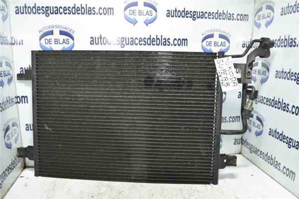 SUPERB 3U4 Condensador
