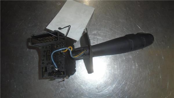 CLIO II FASE II BCB0 Mando De Luces