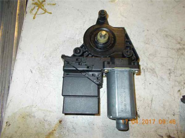 PASSAT VARIANT 3B6 MOTOR ELEVALUNAS TRASERO IZQUIERDO
